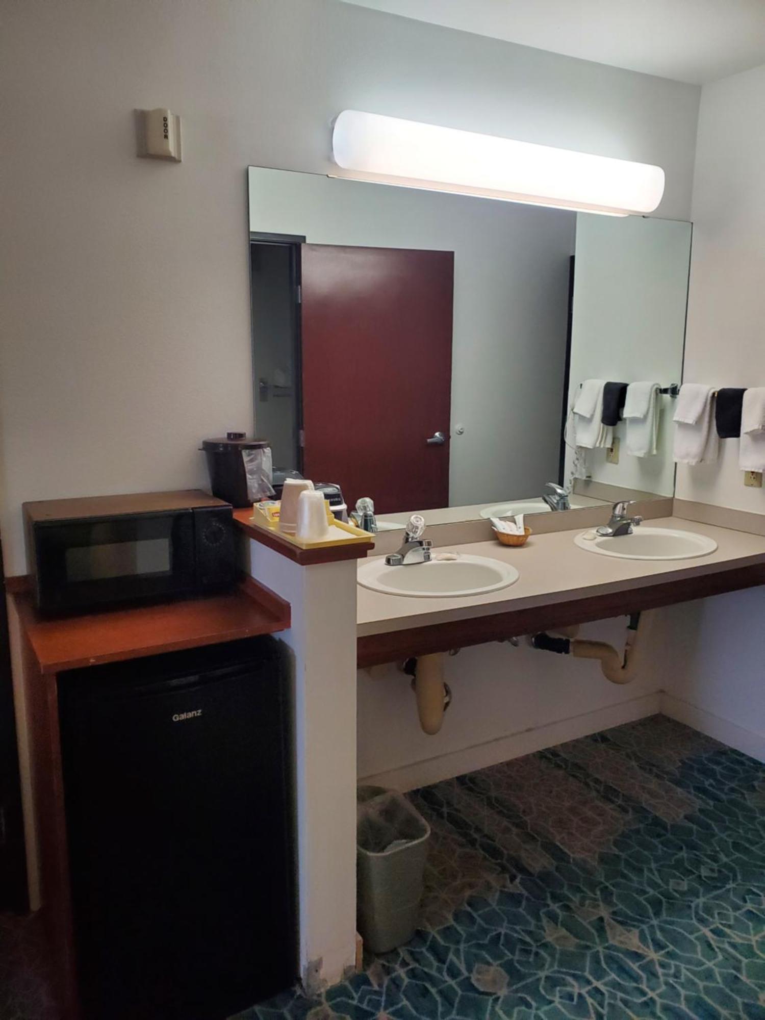 Omak Inn エクステリア 写真