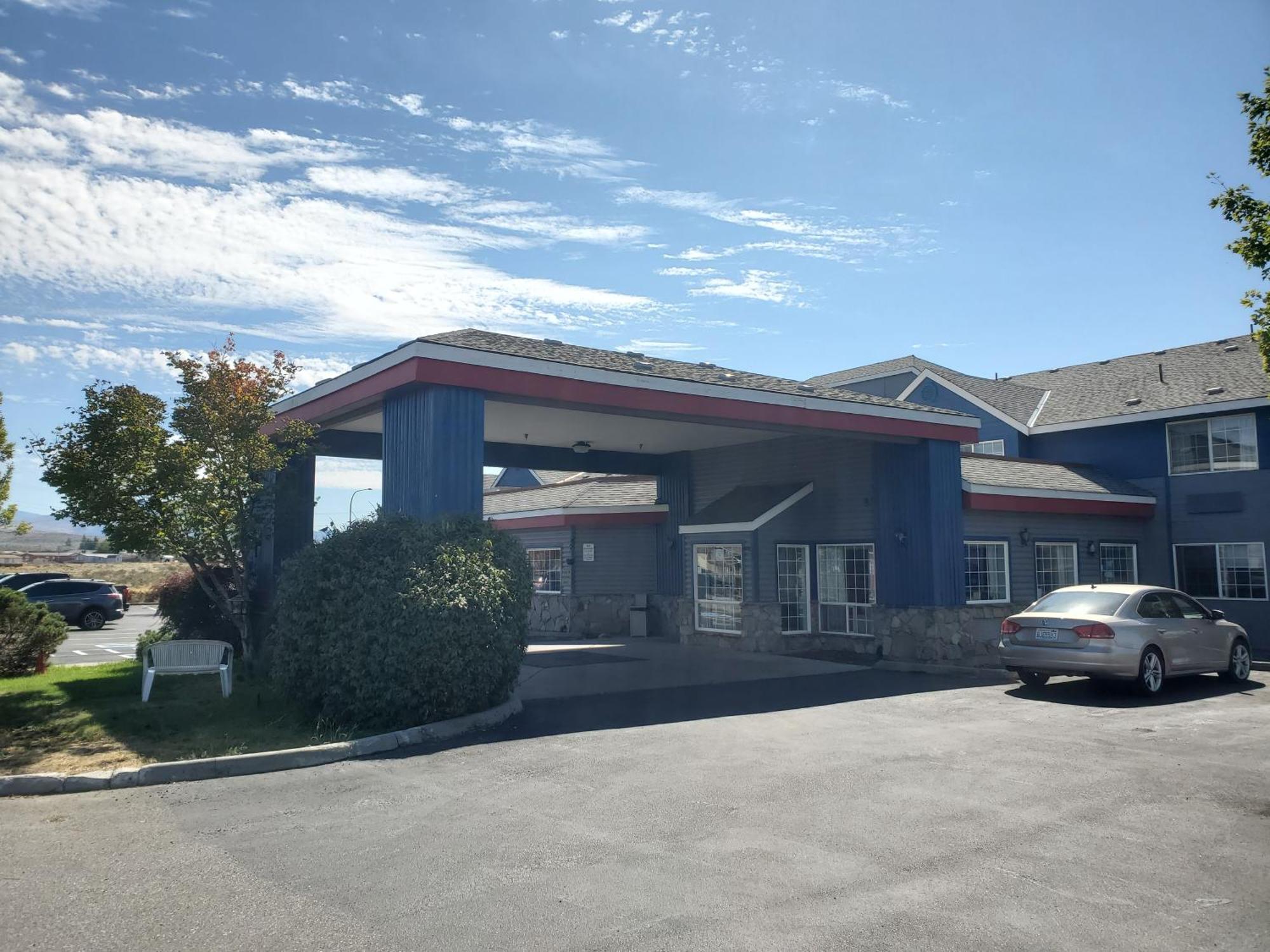 Omak Inn エクステリア 写真